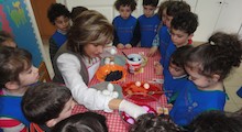 Une activité cuisine avec la maîtresse